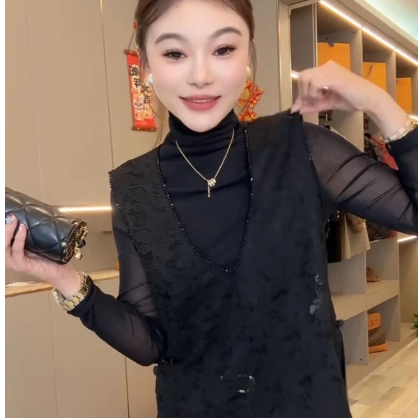 上衣打底衫内搭网红时尚百搭小衫蕾丝马甲长袖洋气修身高领两件套