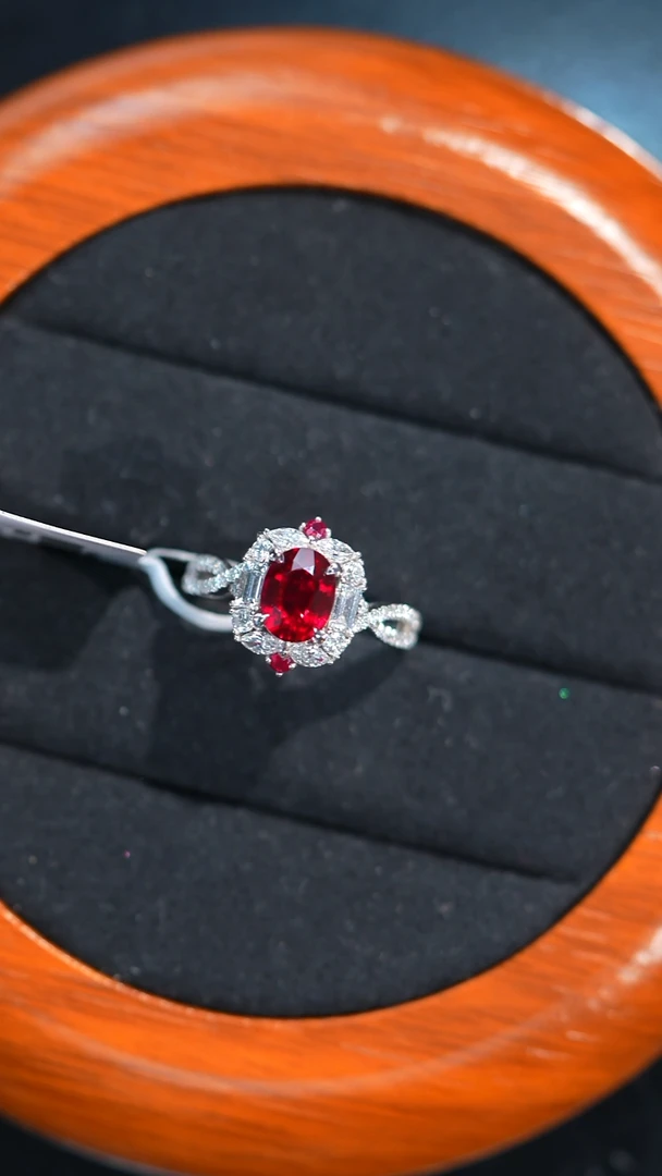 铂Pt950镶嵌合成（培育）红宝石戒指/指环2175