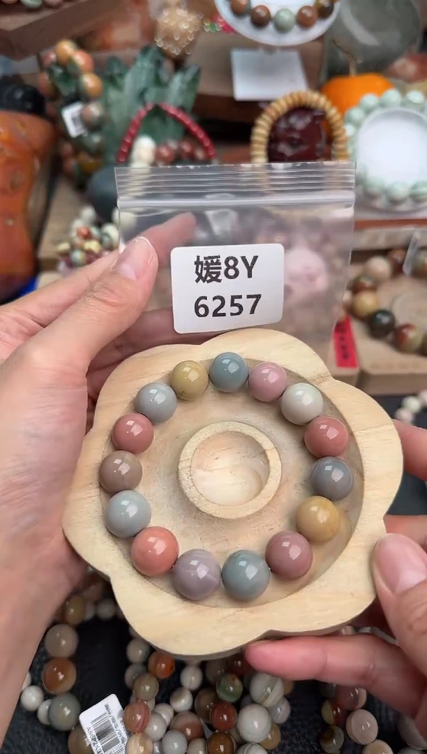 【闪购商品】石英质玉手链未镶嵌8Y6257