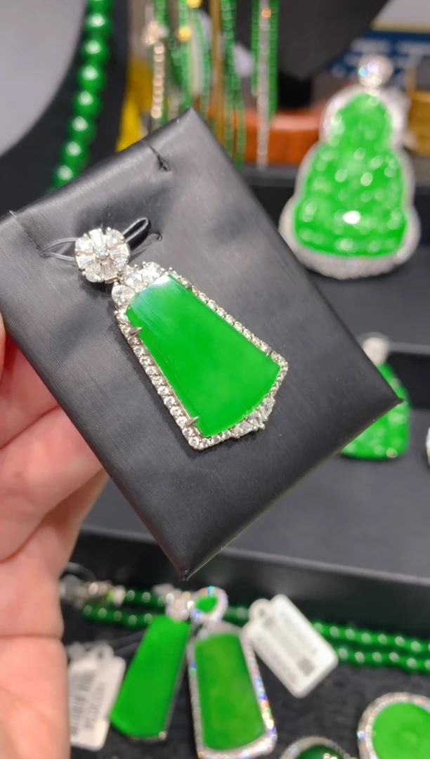 颈饰银S925镶嵌翡翠37一季