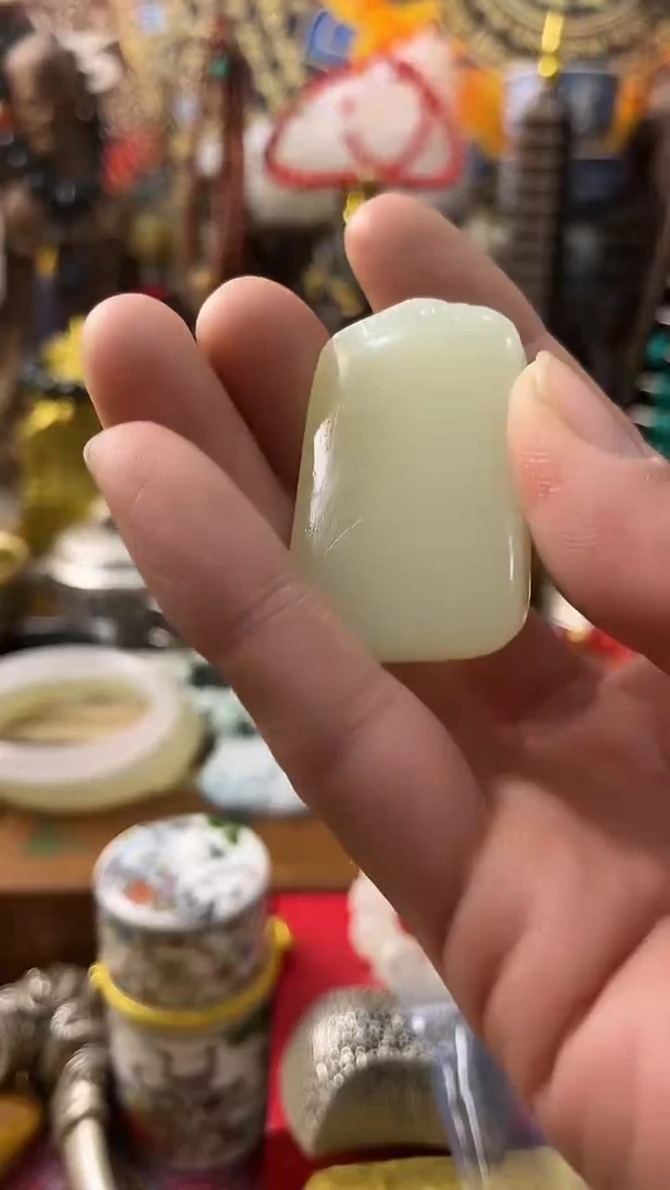 颈饰未镶嵌石英岩玉-----主播推荐--------