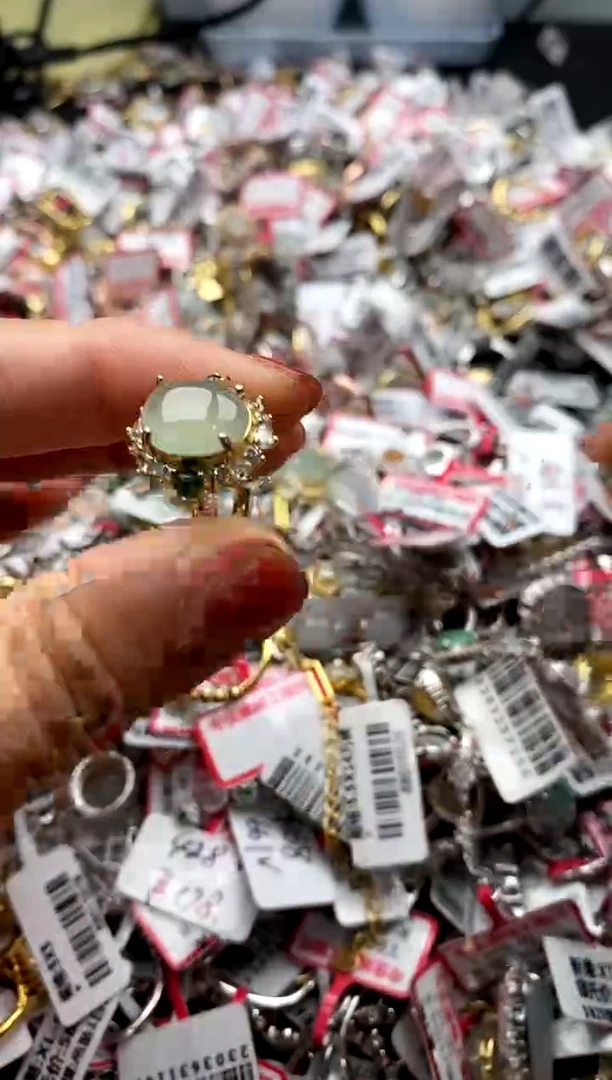 【闪购商品】翡翠戒指银S925镶嵌22222222     0