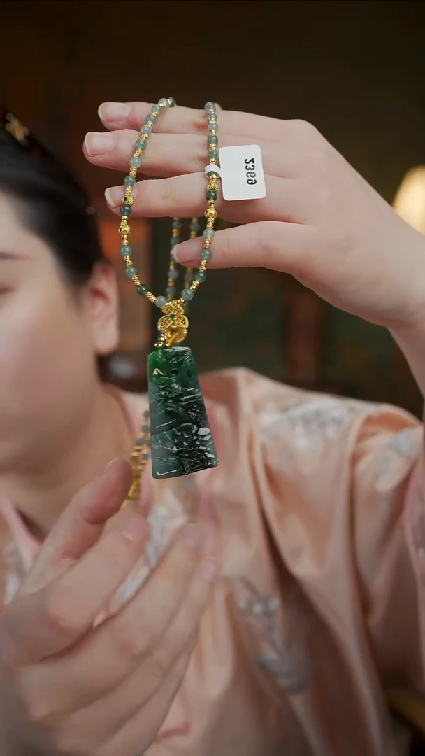 颈饰未镶嵌翡翠2369