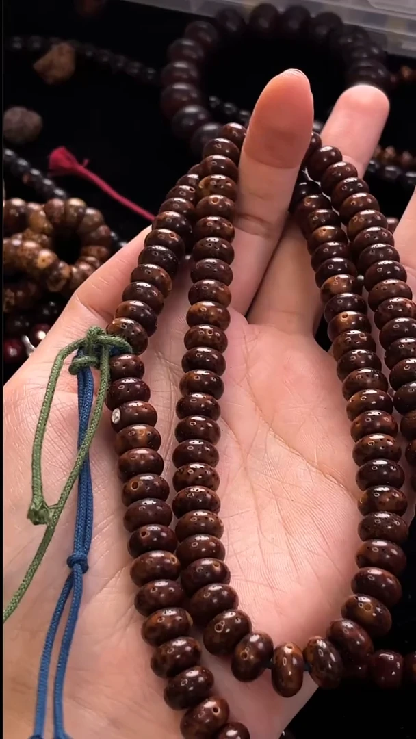 吊坠星月菩提精工级中珀日式飞碟10*6长串