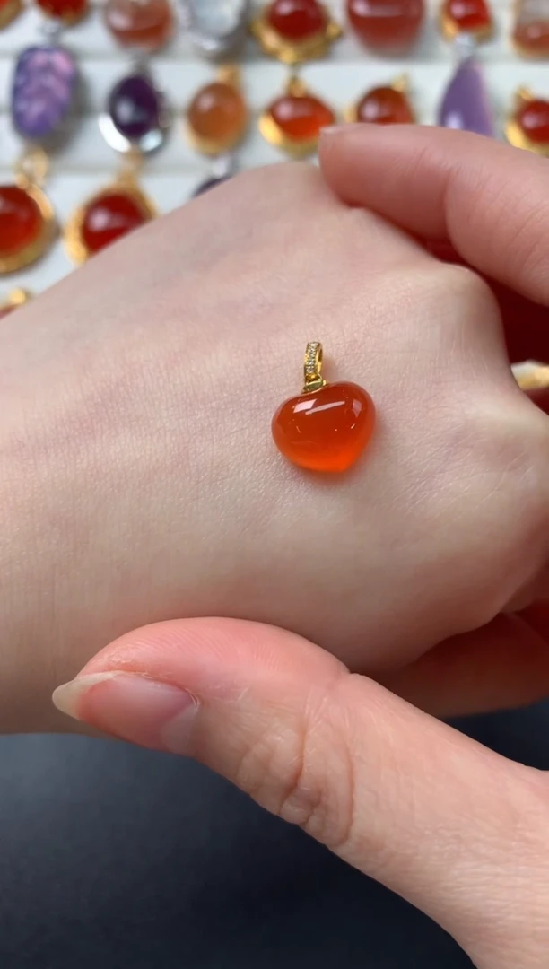 【闪购商品】南红玛瑙吊坠18K金镶嵌Z840|980