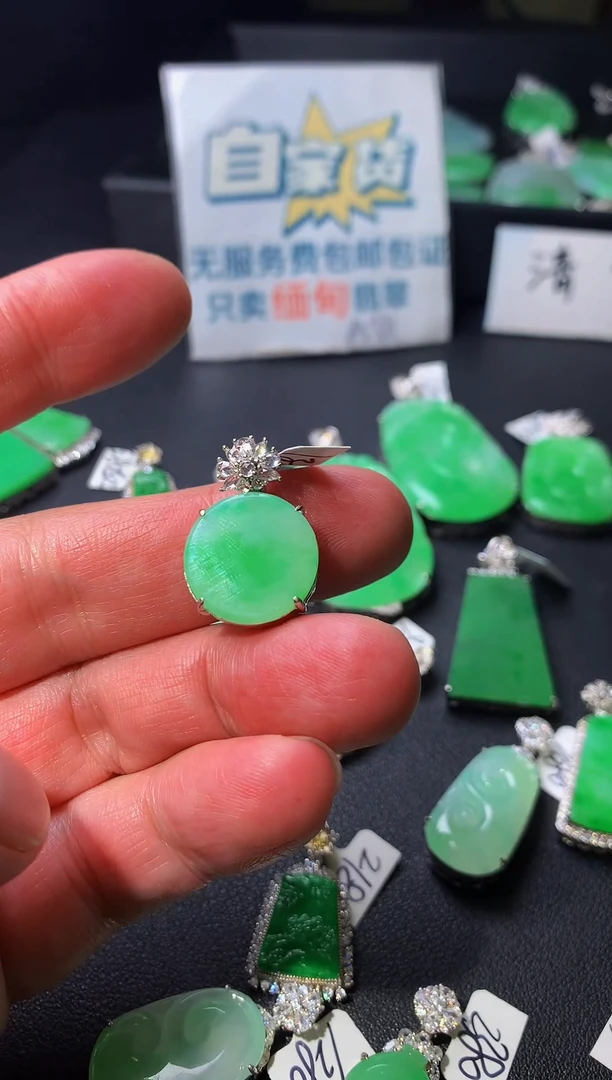 颈饰银S925镶嵌翡翠翡翠