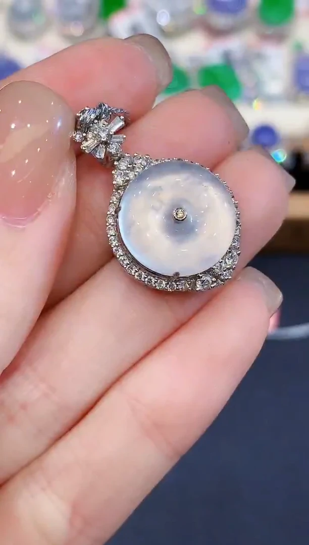 吊坠(不含链)18K金镶嵌翡翠W