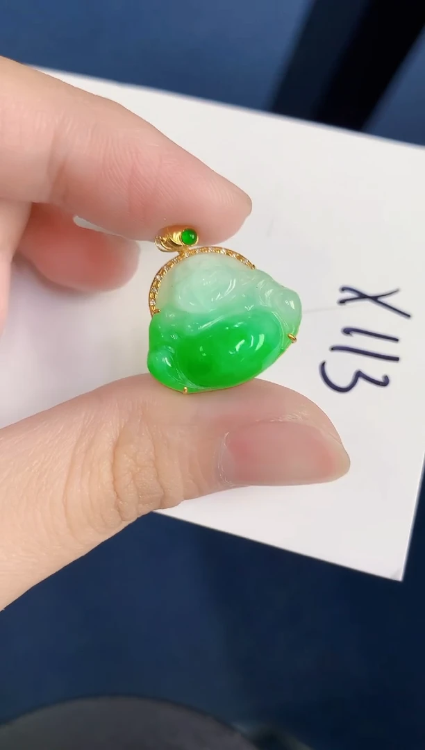 颈饰18K金镶嵌翡翠天然翡翠缅甸A货
