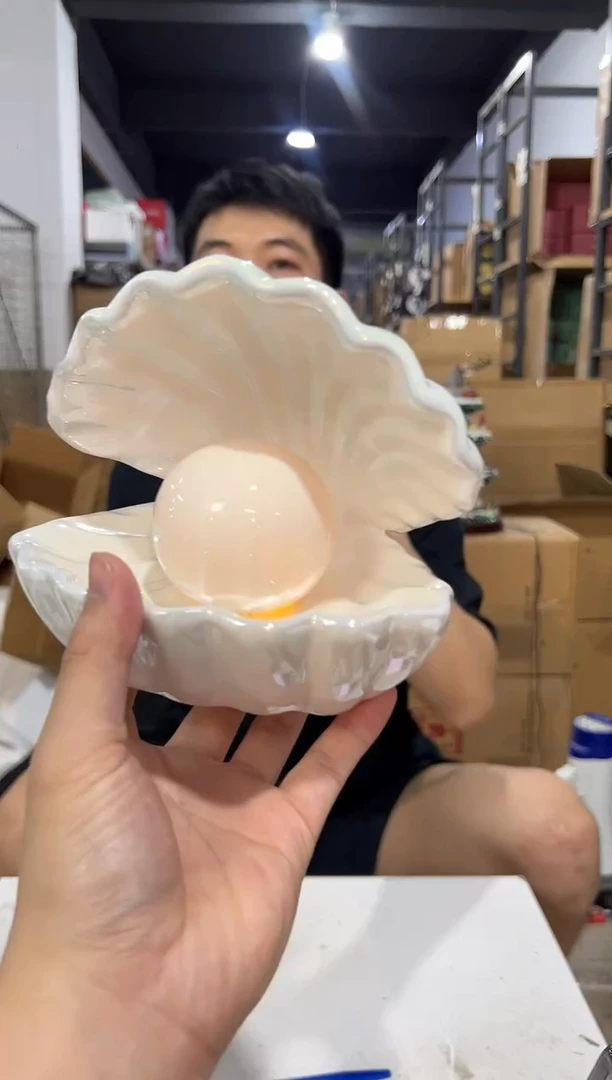 瓷片白色贝壳加灯