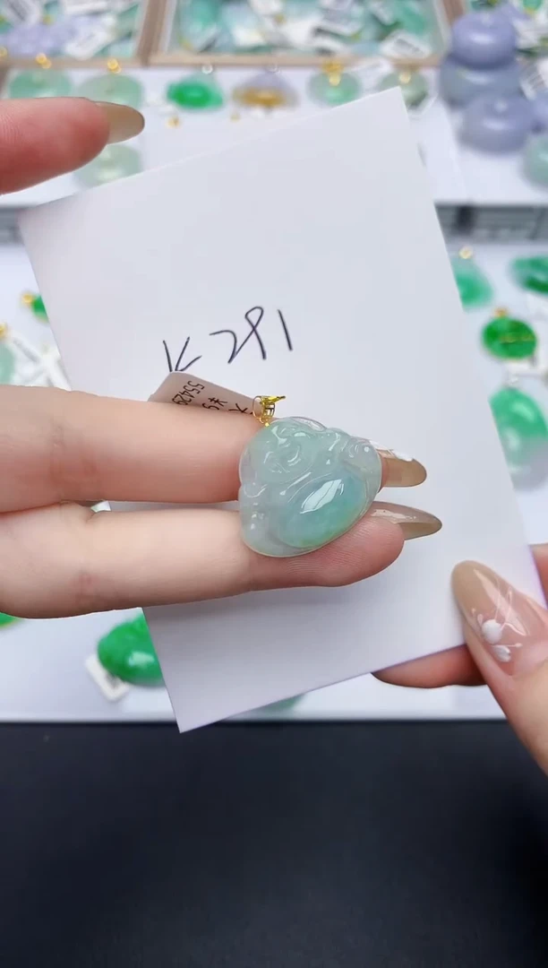 翡翠18K金镶嵌颈饰天然缅甸翡翠A货