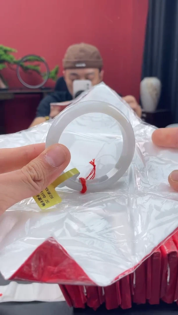 未镶嵌手镯翡翠7