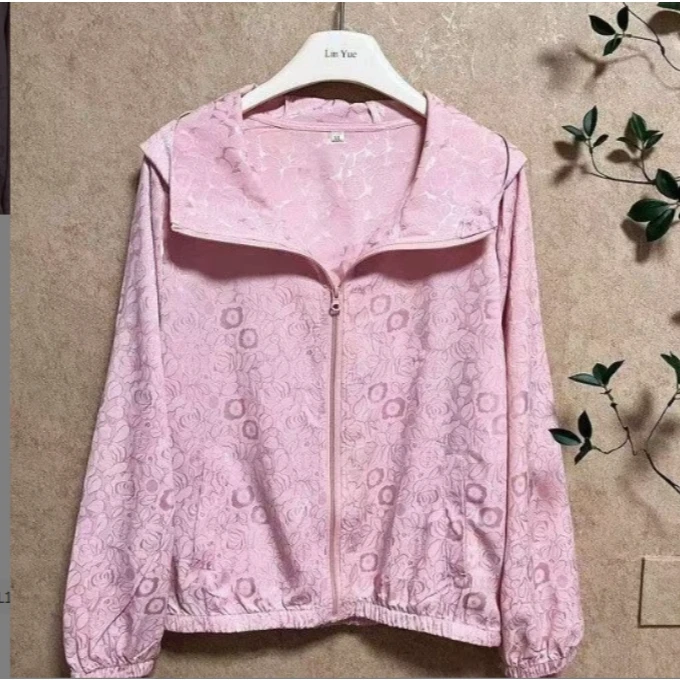 YU天虹优选新款刻花长袖连帽外套