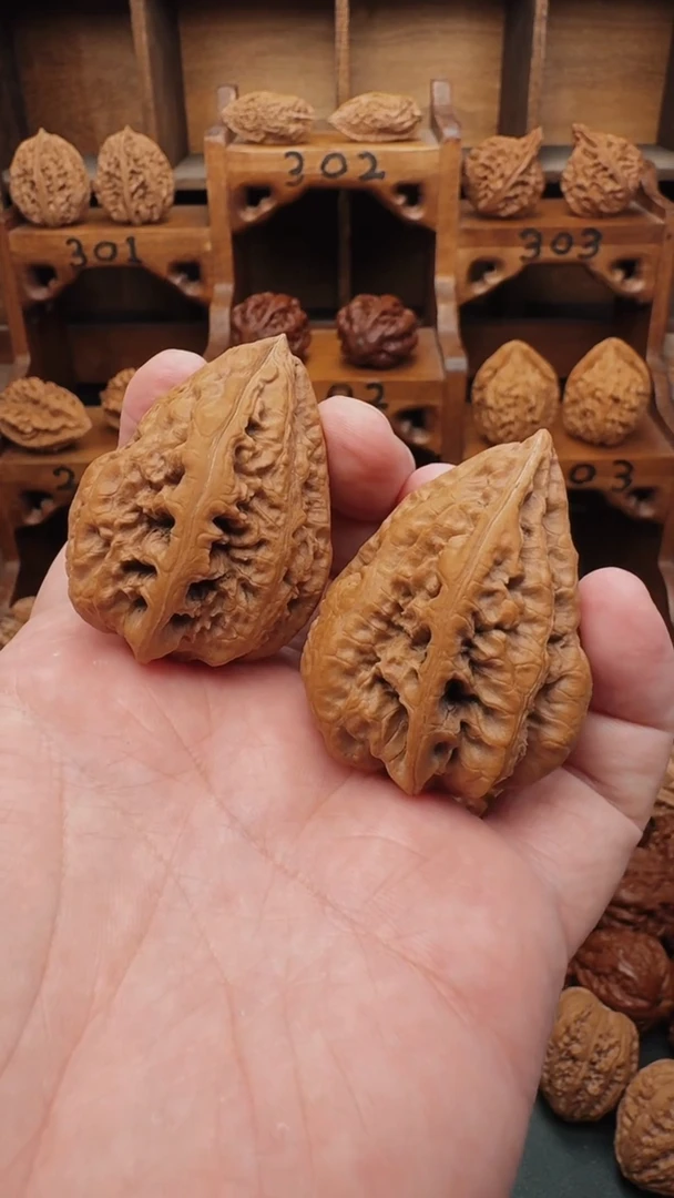 【闪购商品】文玩核桃吊坠FCJZT楸子