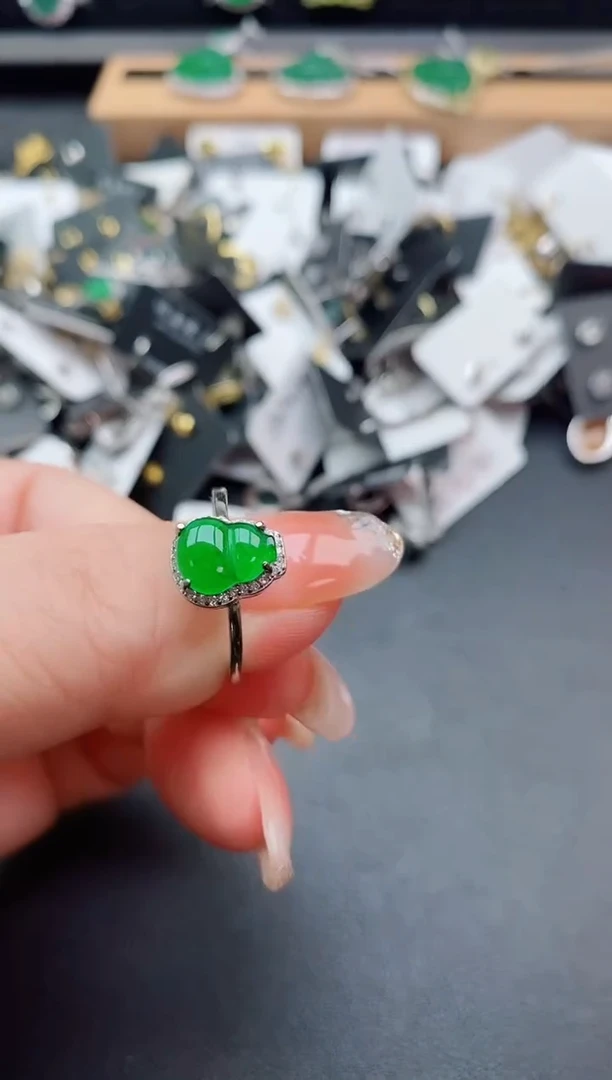 银S925镶嵌戒指翡翠1