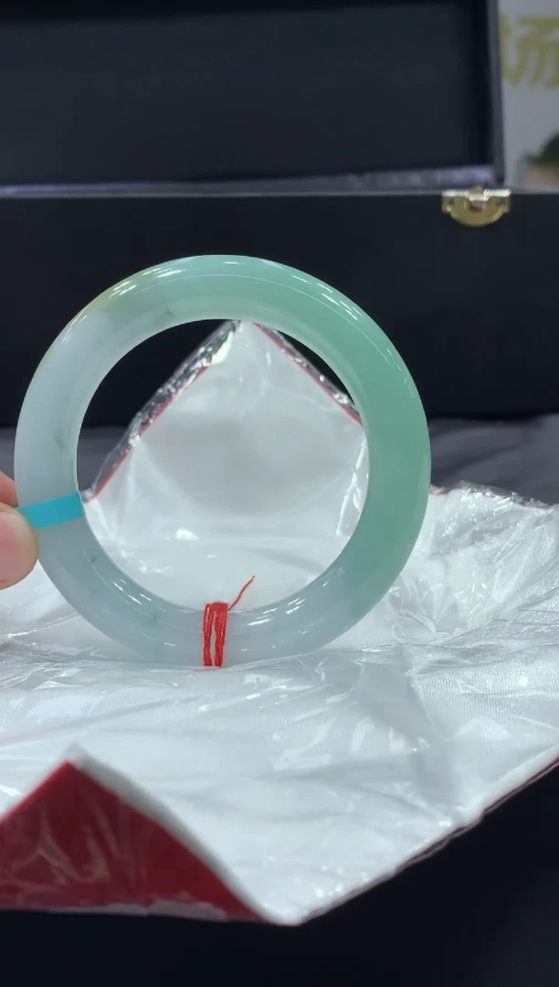 未镶嵌手镯翡翠翡翠手镯