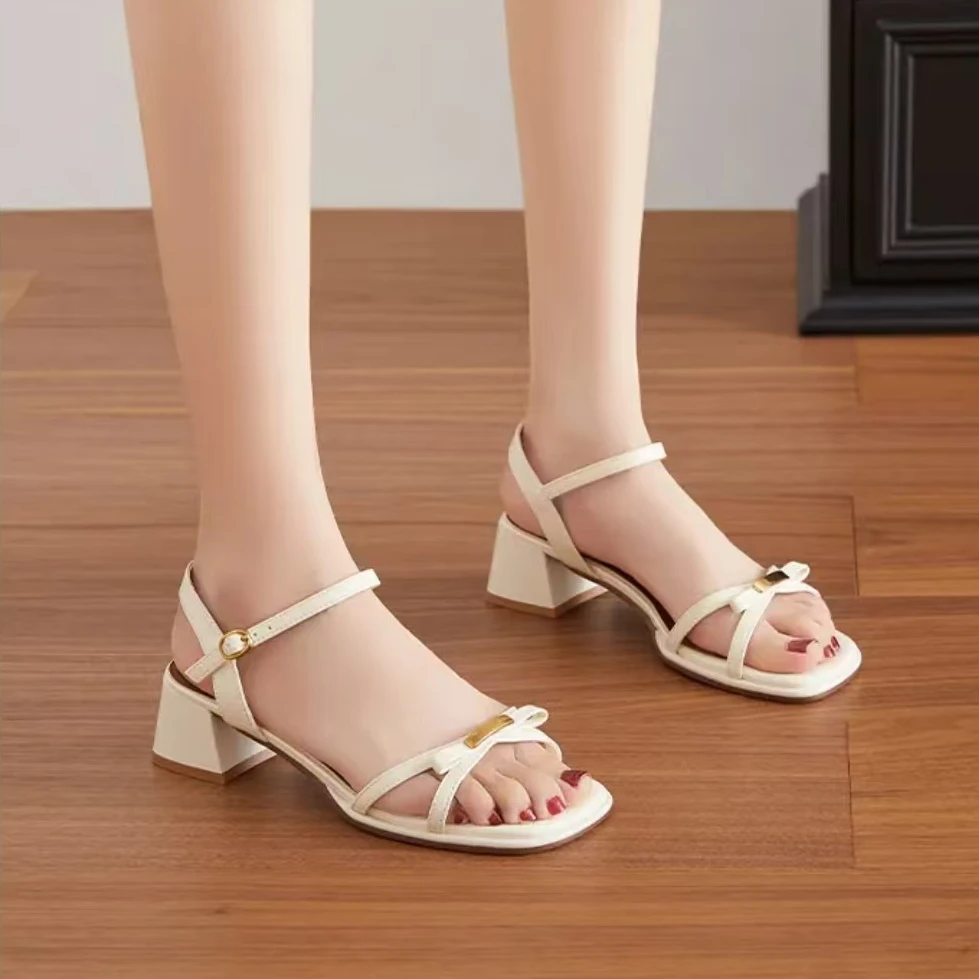 3755-7   新款法式时尚气质粗跟凉鞋