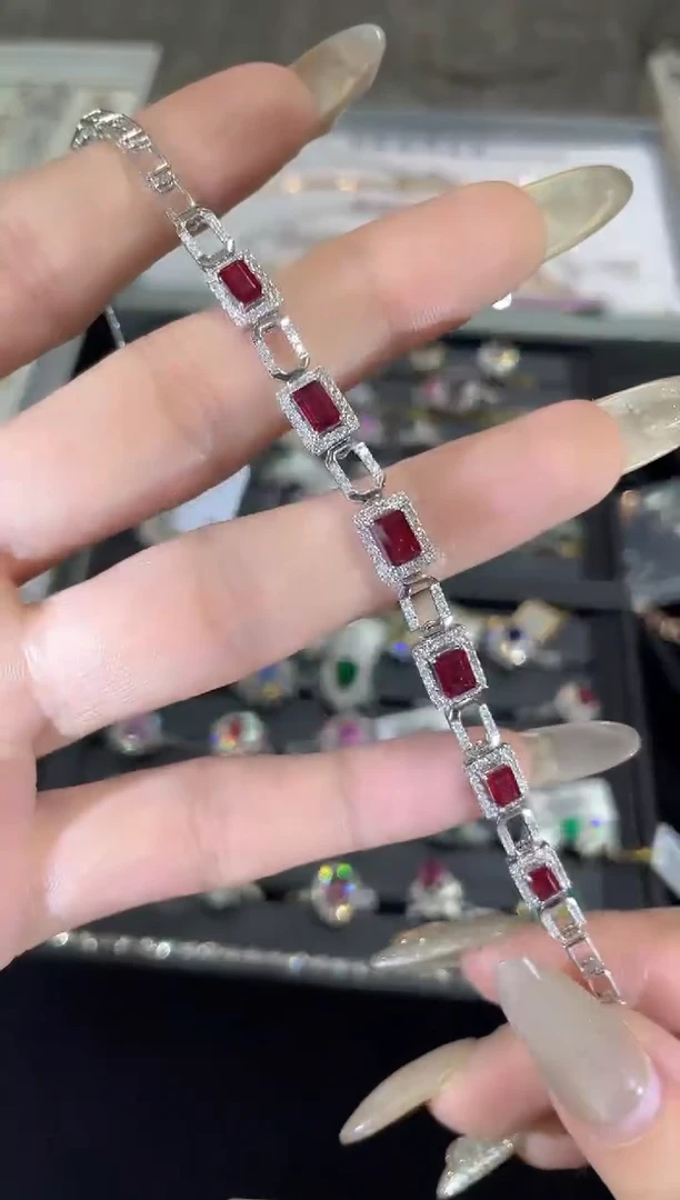 18K金镶嵌手链红宝石YB