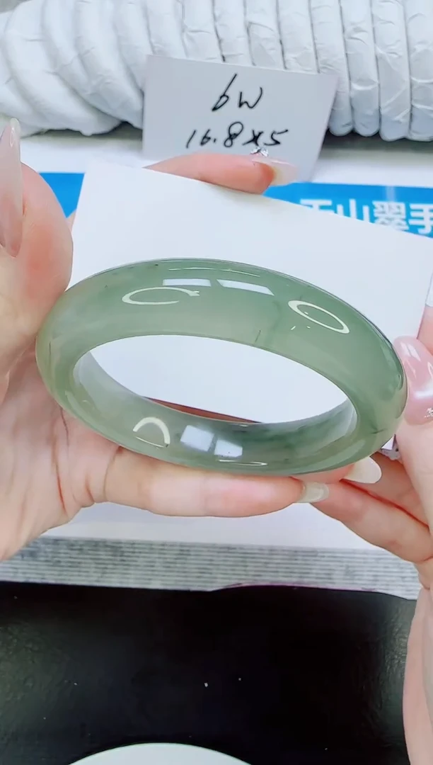 未镶嵌手镯石英质玉361/54.6