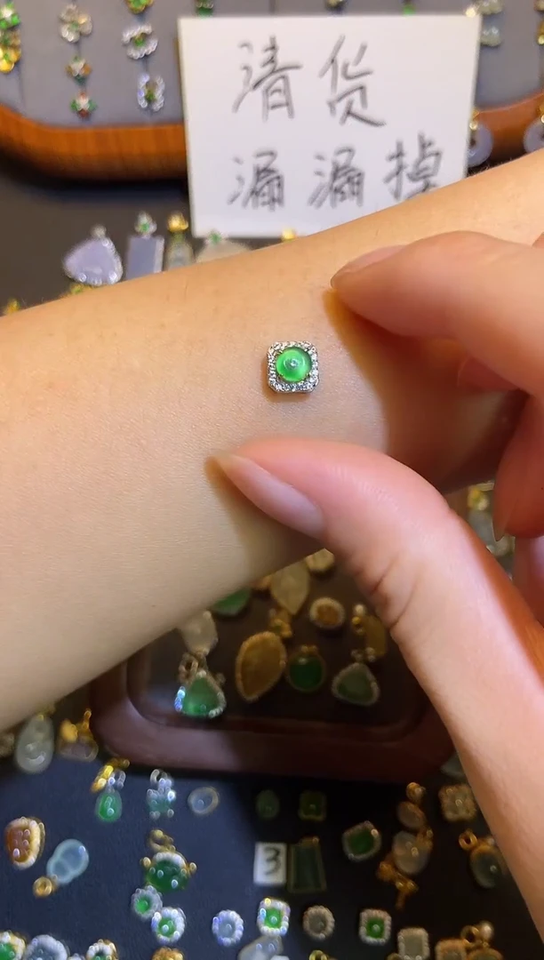 翡翠银S925镶嵌颈饰天然a货翡翠