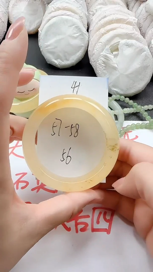 石英质玉手镯未镶嵌41+5758