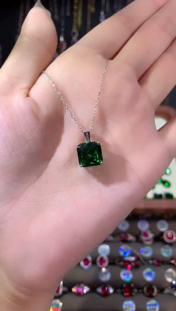 吊坠(赠链)银S925镶嵌碧玺10银