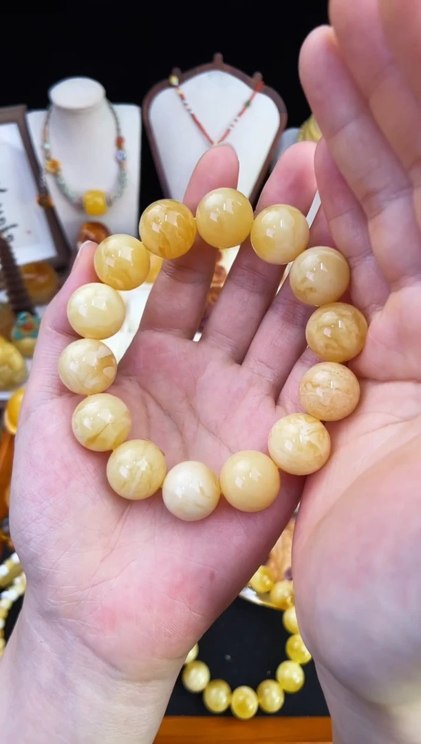 琥珀未镶嵌珠宝奇石柒月