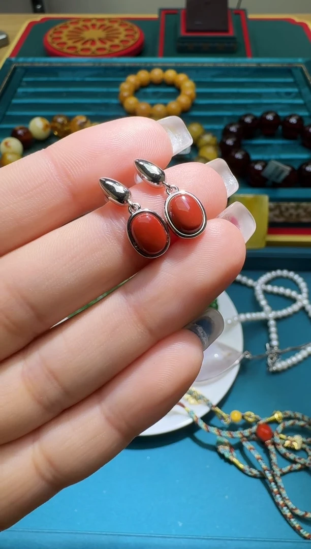 未镶嵌南红玛瑙耳饰多样性发一件 610