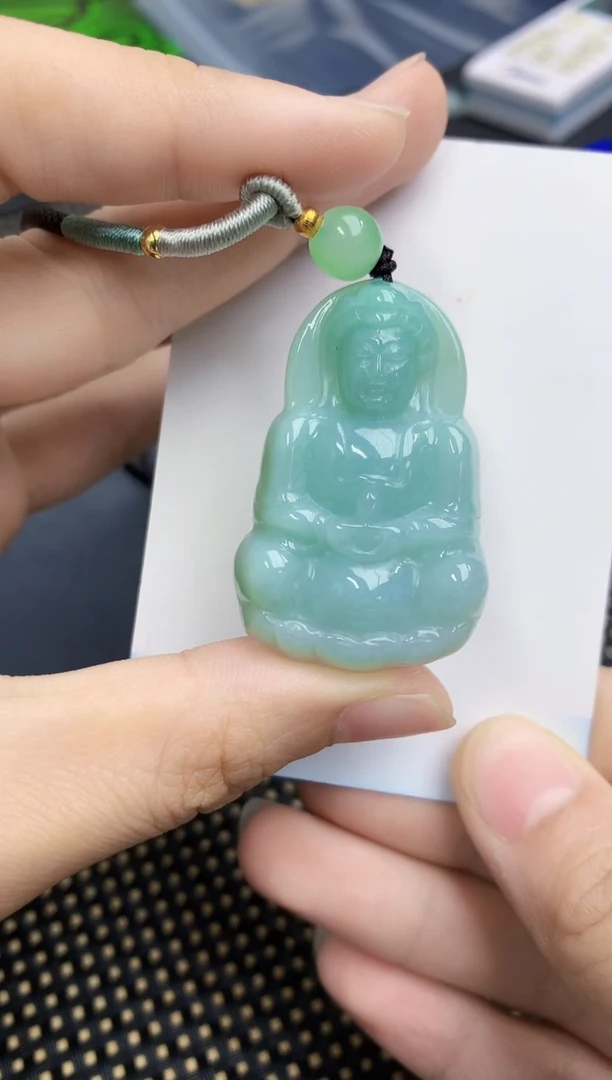 翡翠未镶嵌颈饰天然缅甸A货翡翠