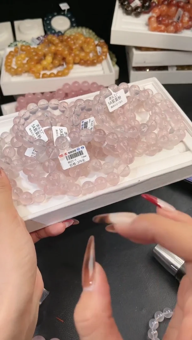 【闪购商品】水晶手链未镶嵌多样性发一紫莫粉13mm