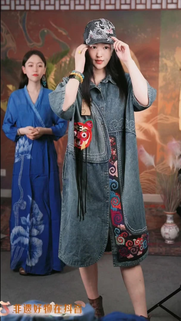 套头牛仔老绣连衣裙