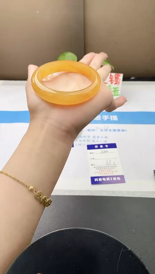未镶嵌手镯石英质玉j130-HB多样性发货61+