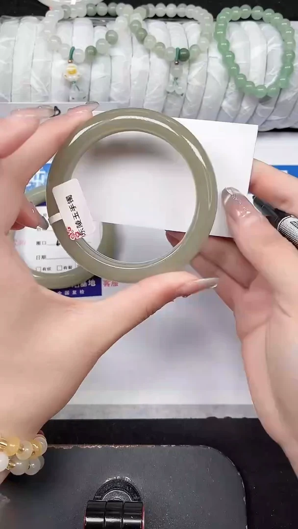 未镶嵌手镯石英质玉32-60/61