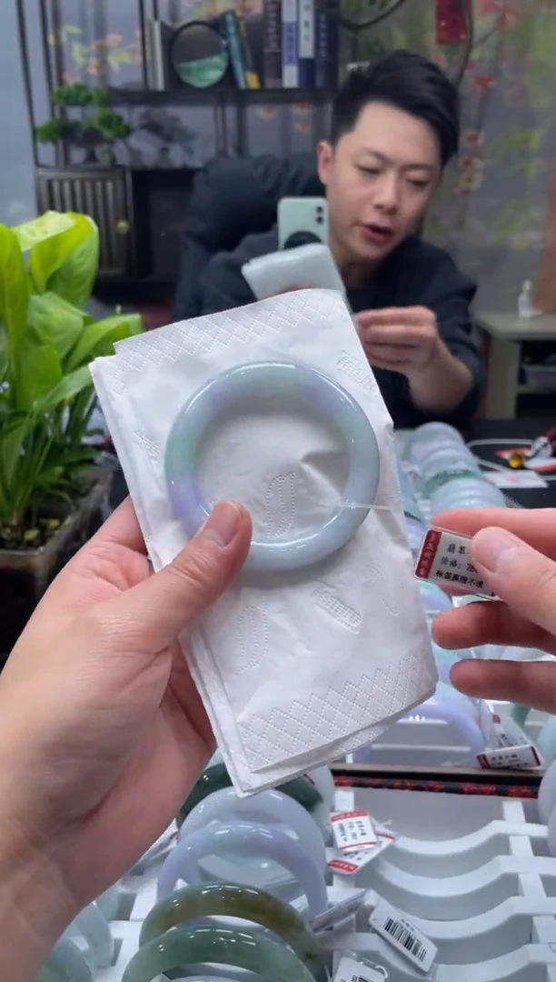 未镶嵌手镯翡翠4810*****