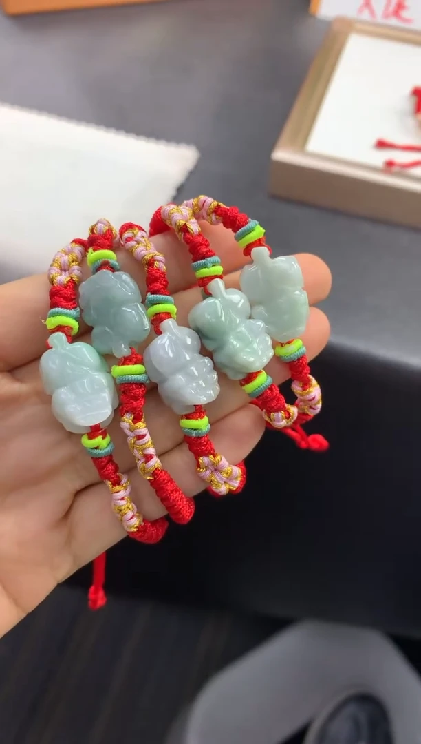 未镶嵌手链翡翠FC571 翡翠貔貅手绳 多样性发其一