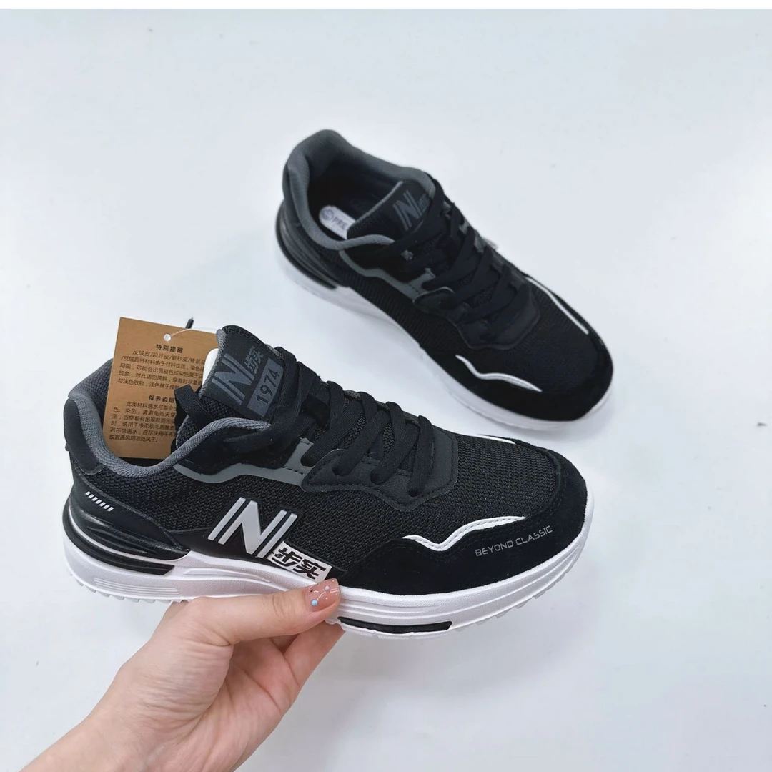 80025高端专享四季款舒适运动鞋黑色（成人运动鞋）