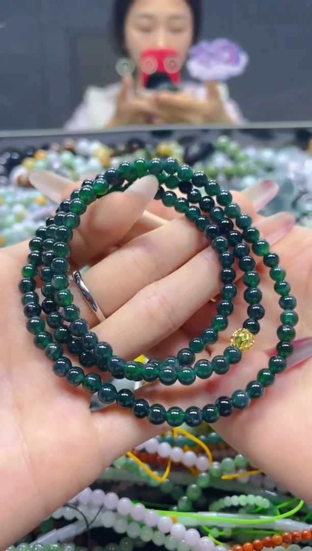颈饰未镶嵌翡翠5MM/T/翡翠A货，一件也是批发价