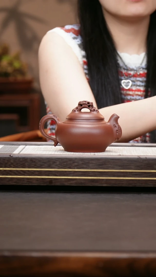 茶壶紫砂云根老紫泥  云根壶