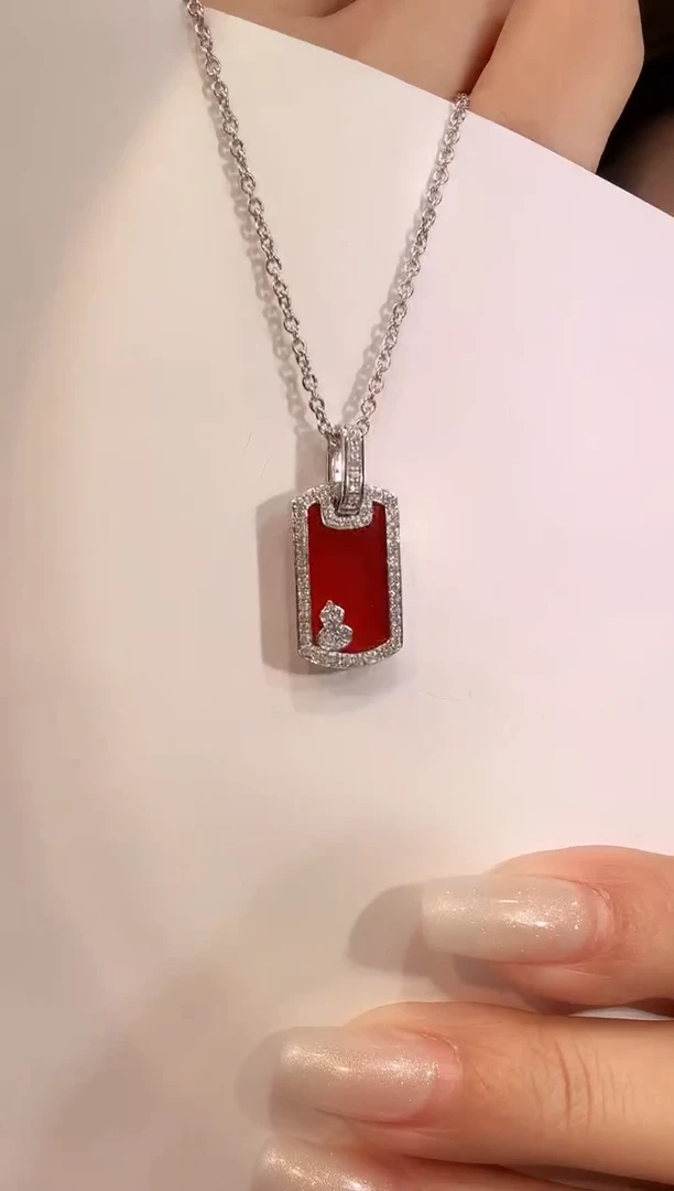 【闪购商品】钻石项链18K金镶嵌红葫芦牌