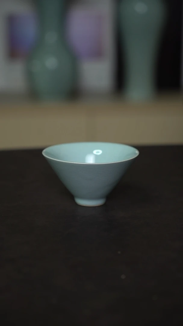 杯子瓷月白釉斗笠杯