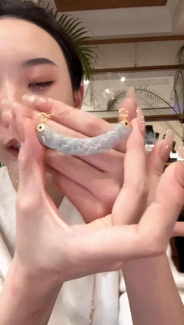 【闪购商品】翡翠颈饰未镶嵌国风