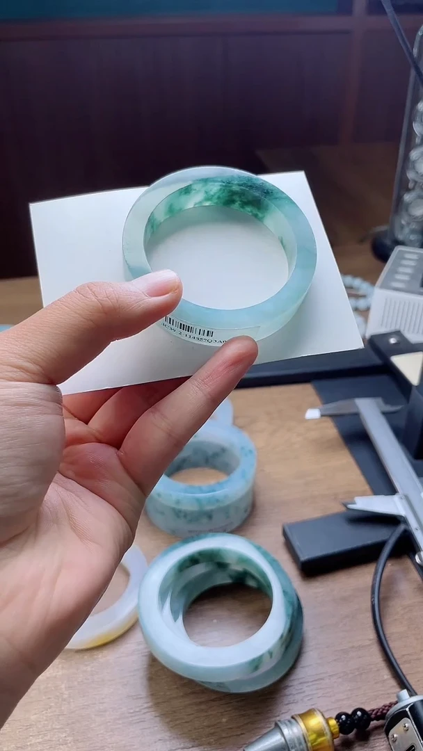 定制翡翠手镯未镶嵌爱*定制
