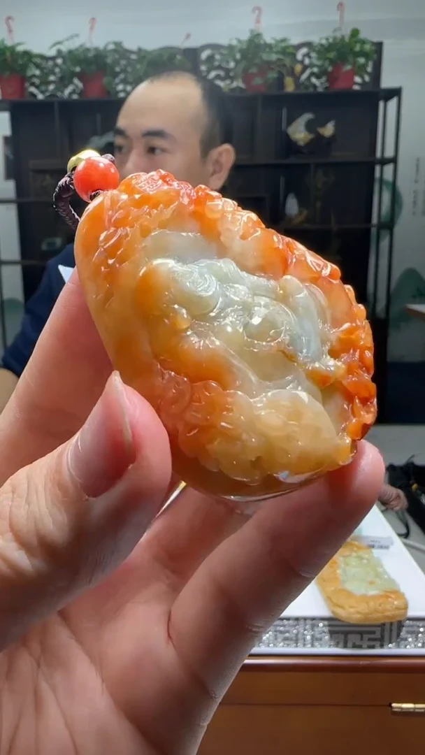 【闪购商品】翡翠颈饰未镶嵌天然翡翠A货吊坠