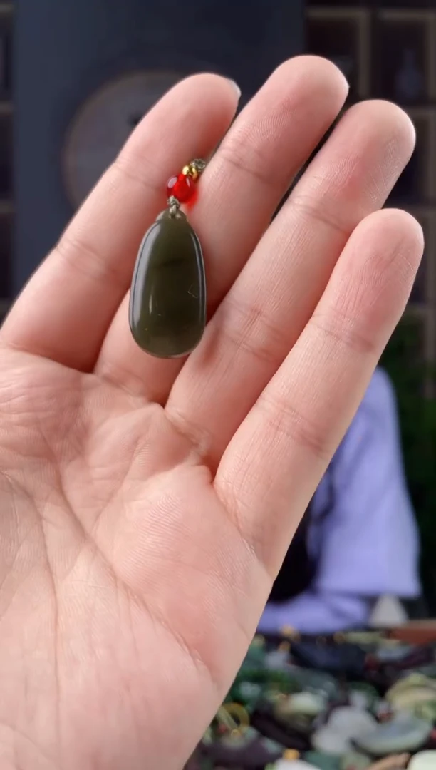 颈饰未镶嵌和田玉拍一发一，多样性发货