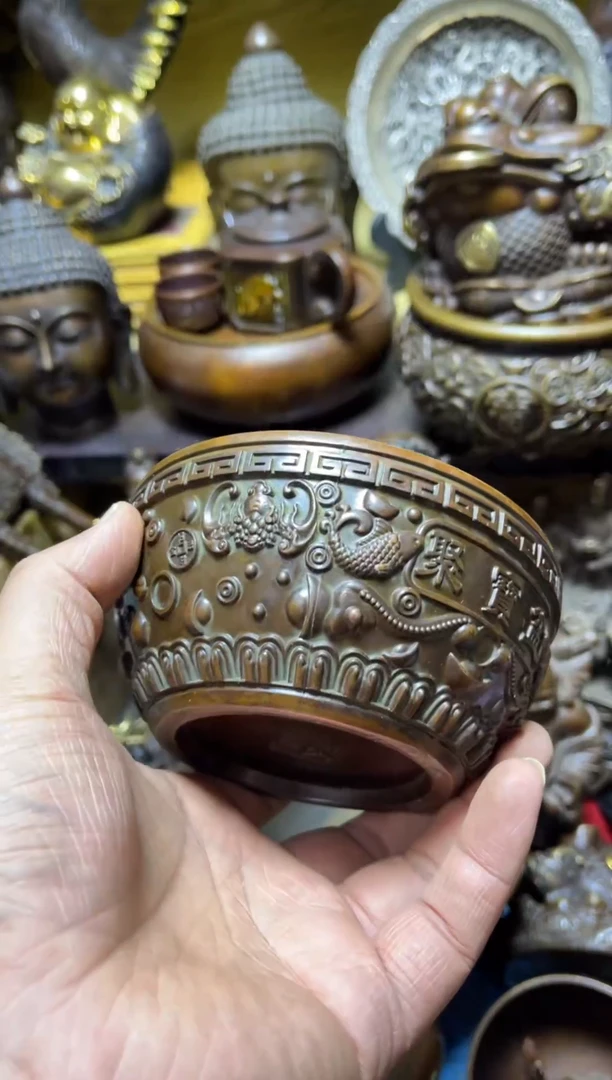 蝙蝠聚宝盆精美铜器点击下单