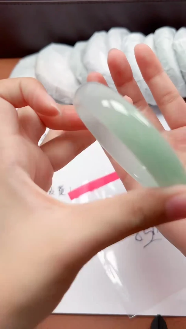 精品手镯，一物一拍Y033
