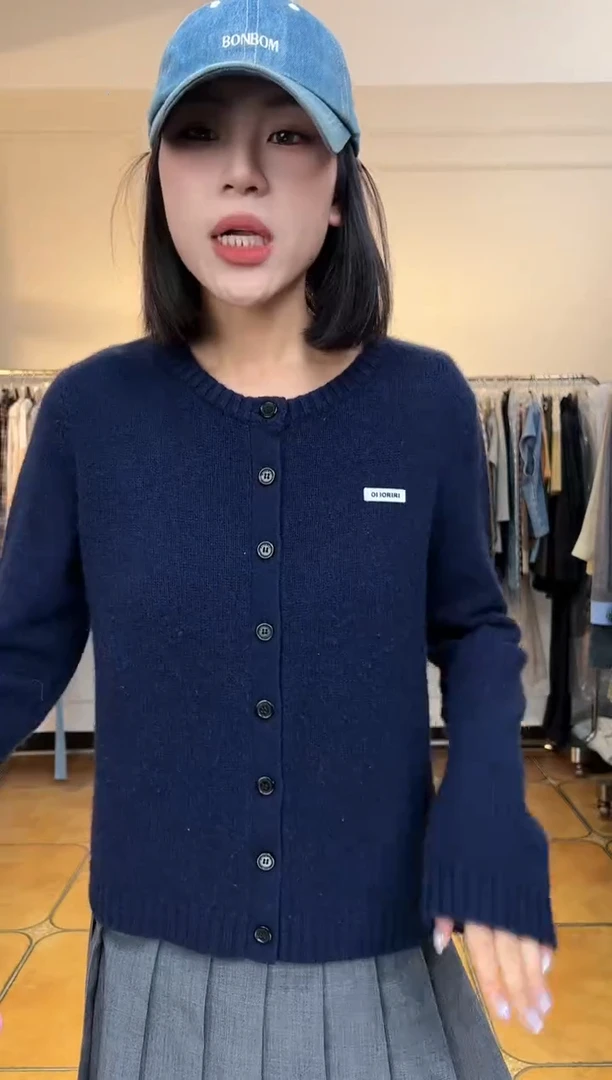 （设计师品牌）藏青色山羊绒开衫0码