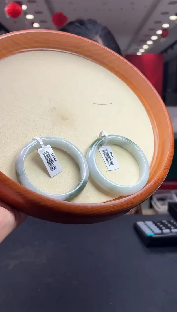 未镶嵌手镯翡翠10141/多样性发一个