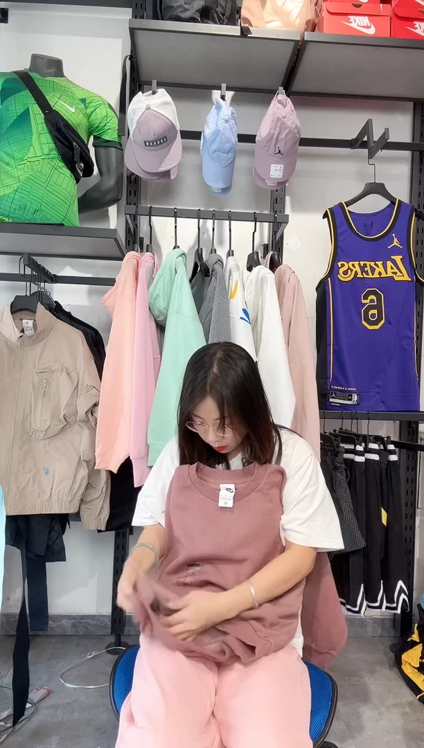 1138   编码 瑕疵款直播间过款为准 尺码 M145