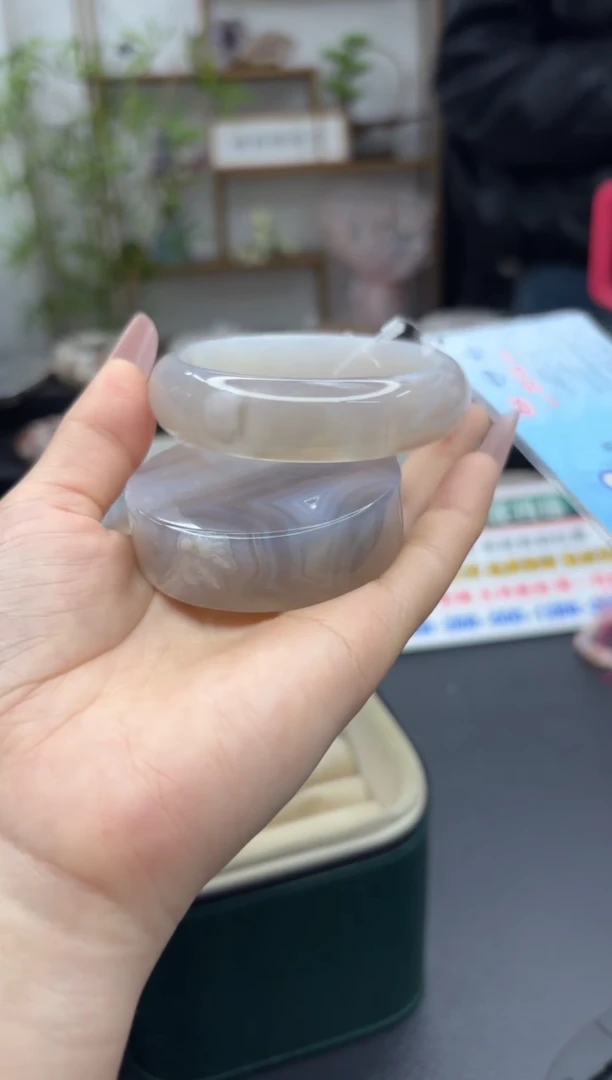 【闪购商品】石英质玉手镯未镶嵌A170(60圈赠送镯心)