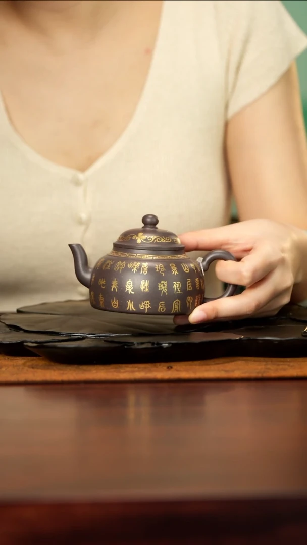 69号TT青灰描金宫灯180cc